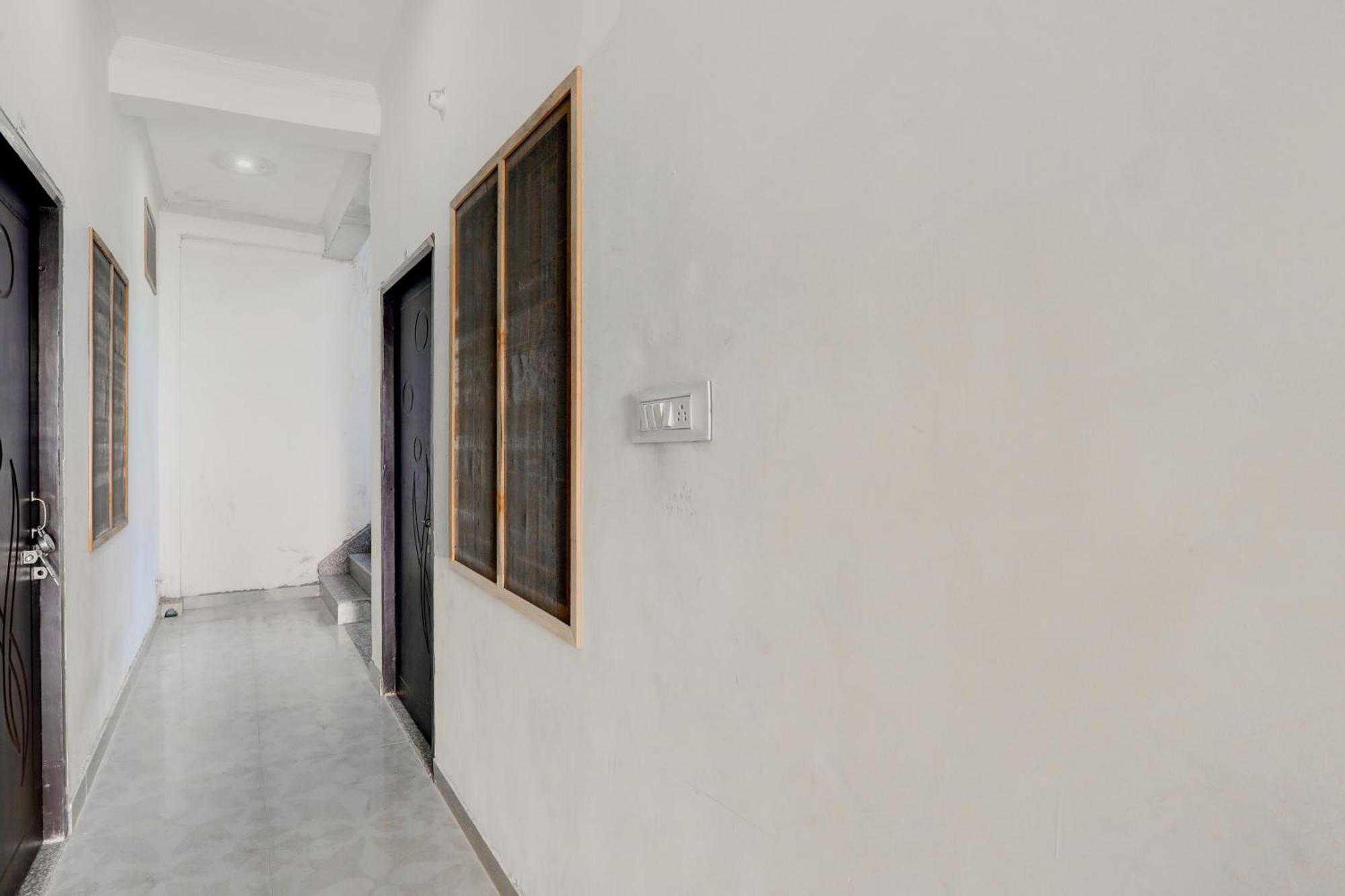 Chinhat Oyo Flagship Shine Hotel المظهر الخارجي الصورة
